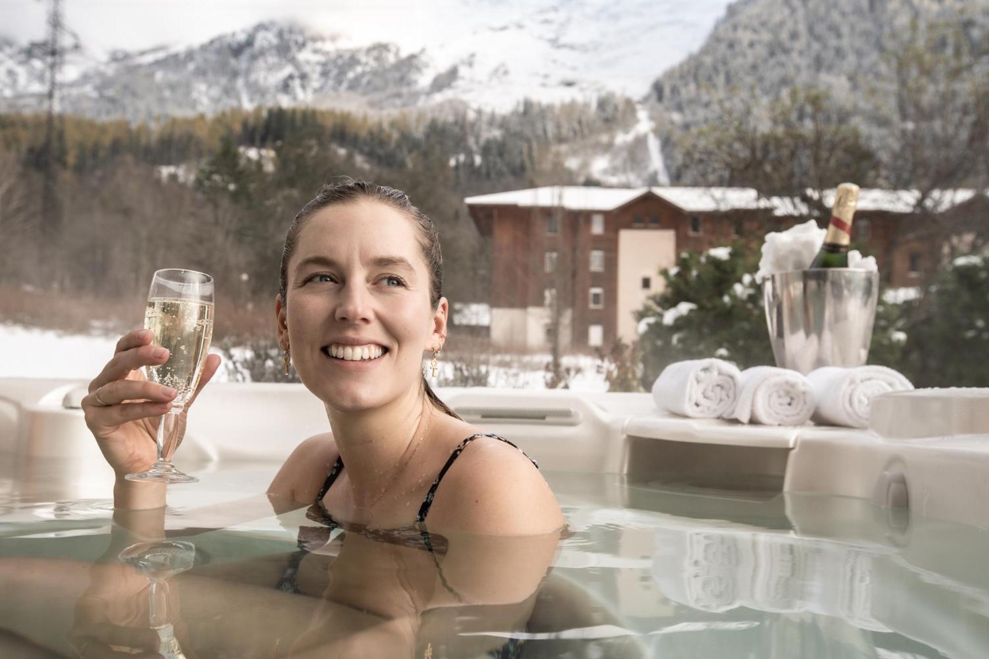 Tiki Lodge - Hot Tub & Sauna Chamonix Exteriér fotografie